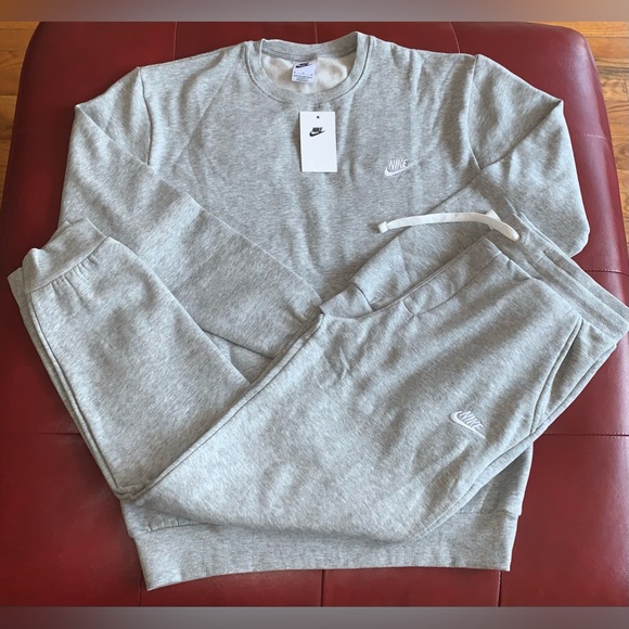 NWT Men’s Nike Cotton Fleece Sweater/Jogger Pant Set - Gray - Picture 2 of 9